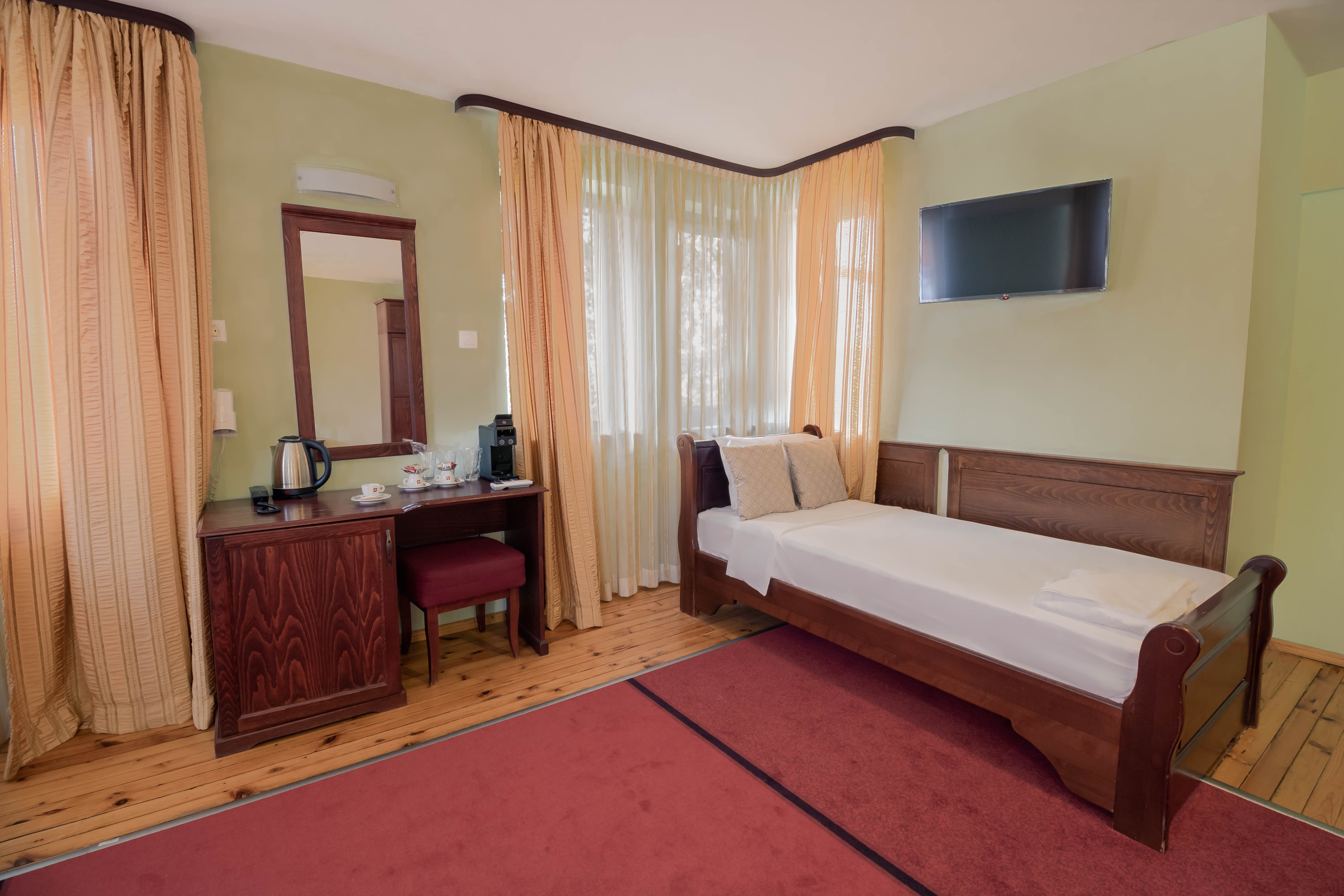 Triple room